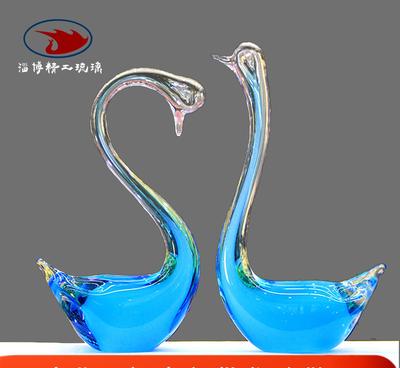 匠心传承，礼遇良缘——老工艺琉璃小天鹅对件婚庆礼品批发定做